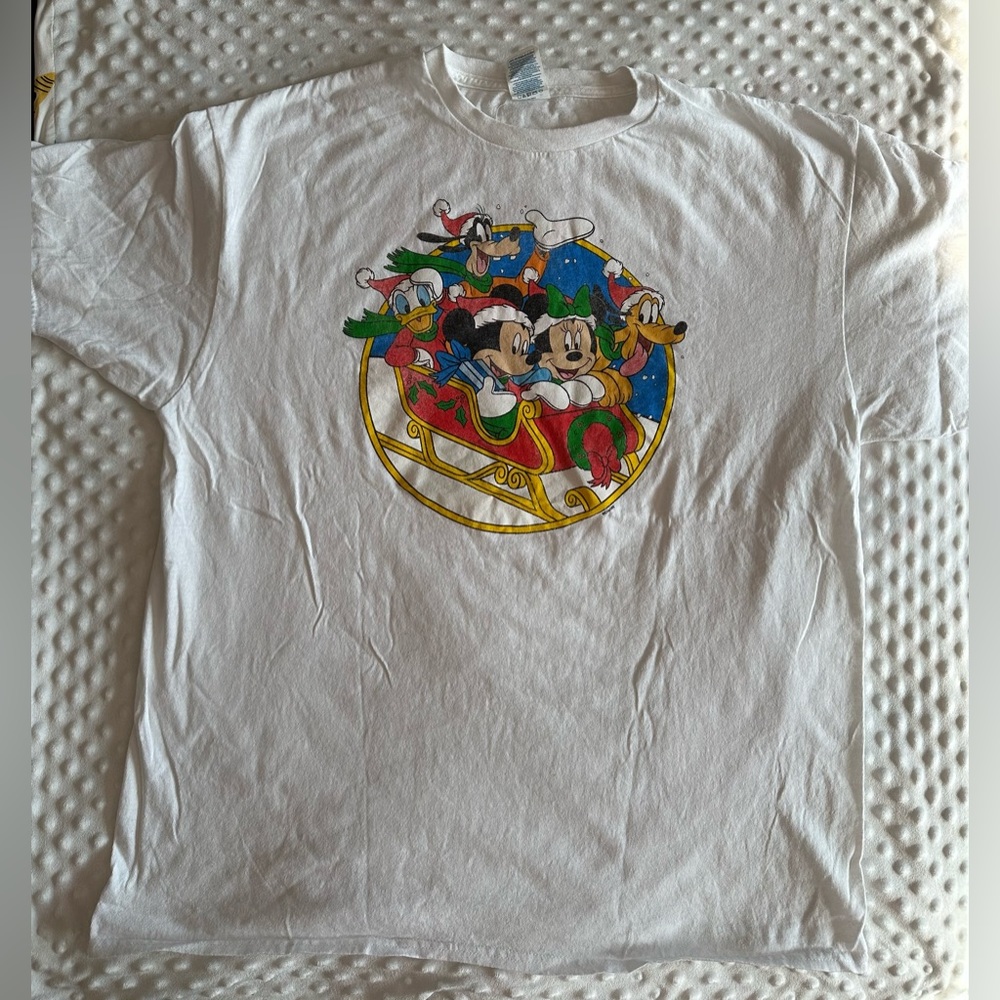 Vintage style Christmas  Mickey & Friends T-shirt XL